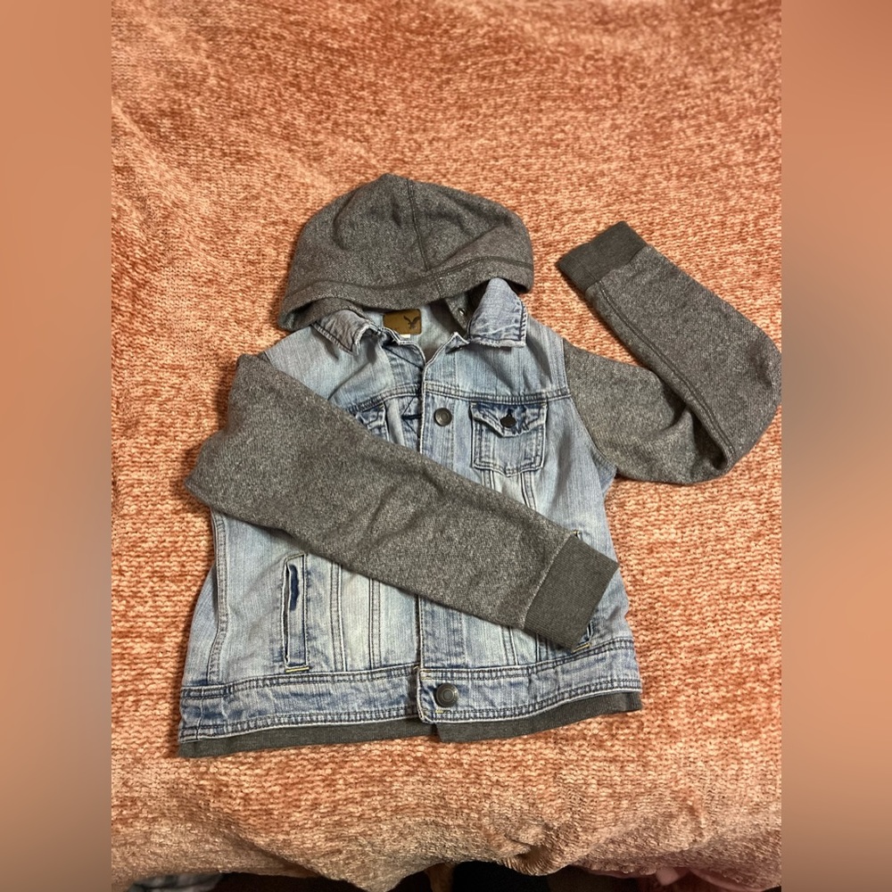 American eagle 🦅 denim jacket with fabric sleeves